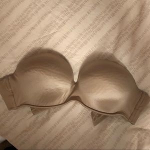 Nude strapless Bra